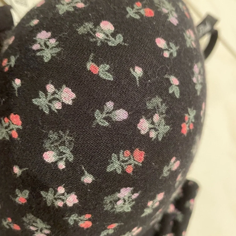 Victoria’s Secret PINK “Everyday Push-Up” Bras – Pre-Loved (Set of 2) 34D​​​​